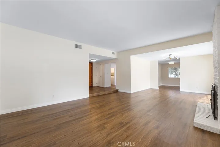21228 Lighthill Drive, Topanga, California 90290