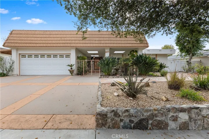 21228 Lighthill Drive, Topanga, California 90290