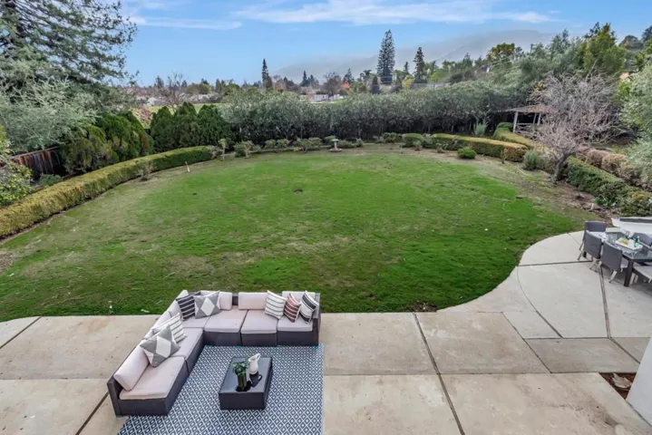 20758 Seaton Avenue, Saratoga, California 95070