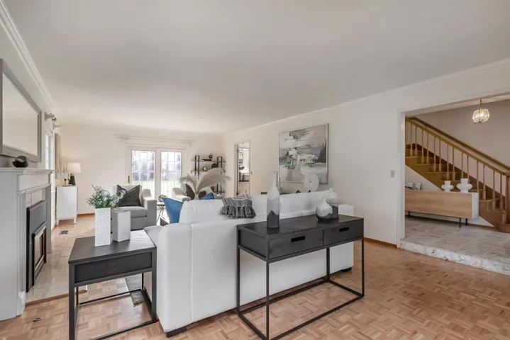 20758 Seaton Avenue, Saratoga, California 95070