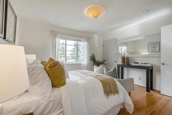 20758 Seaton Avenue, Saratoga, California 95070