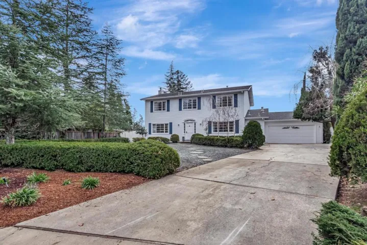 20758 Seaton Avenue, Saratoga, California 95070