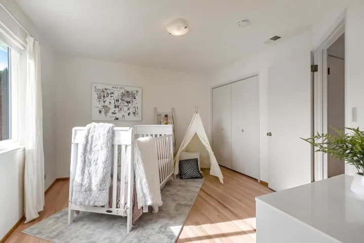 20758 Seaton Avenue, Saratoga, California 95070