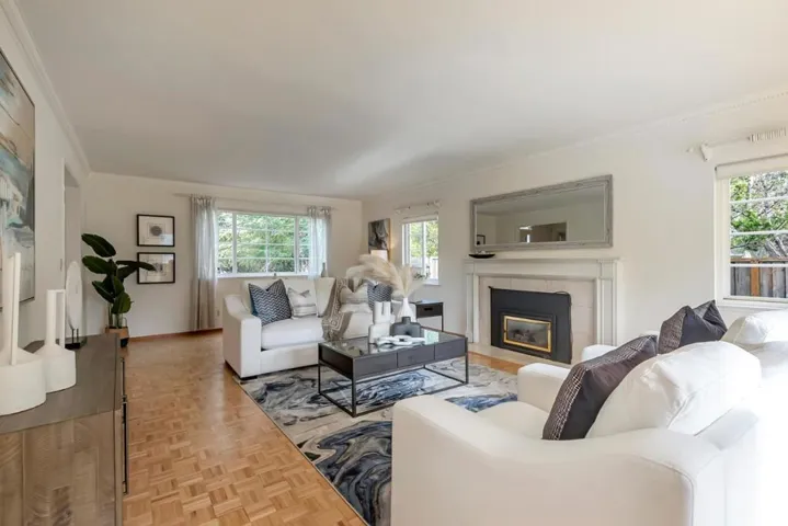 20758 Seaton Avenue, Saratoga, California 95070