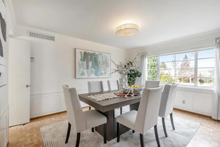 20758 Seaton Avenue, Saratoga, California 95070