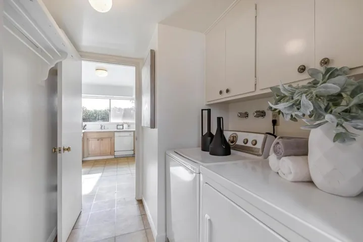 20758 Seaton Avenue, Saratoga, California 95070