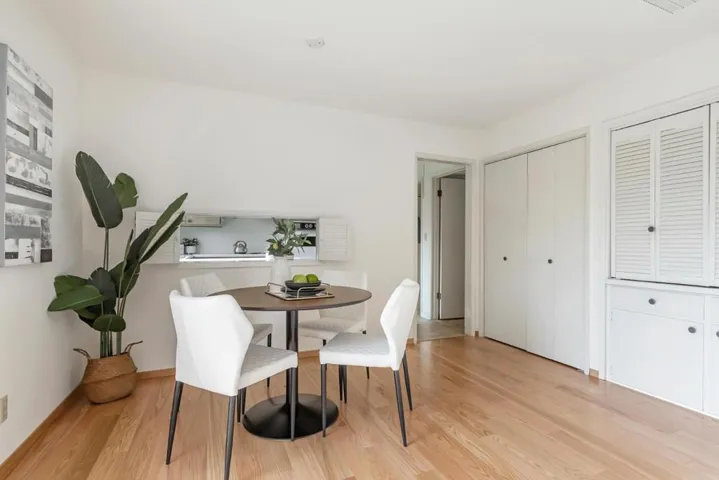 20758 Seaton Avenue, Saratoga, California 95070