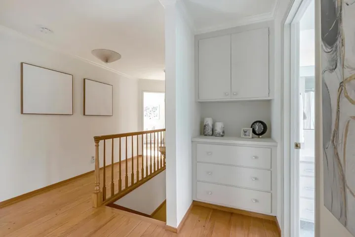 20758 Seaton Avenue, Saratoga, California 95070
