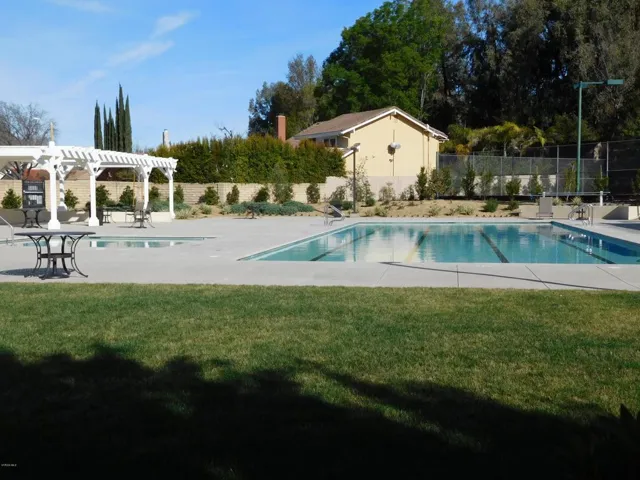 Community pool