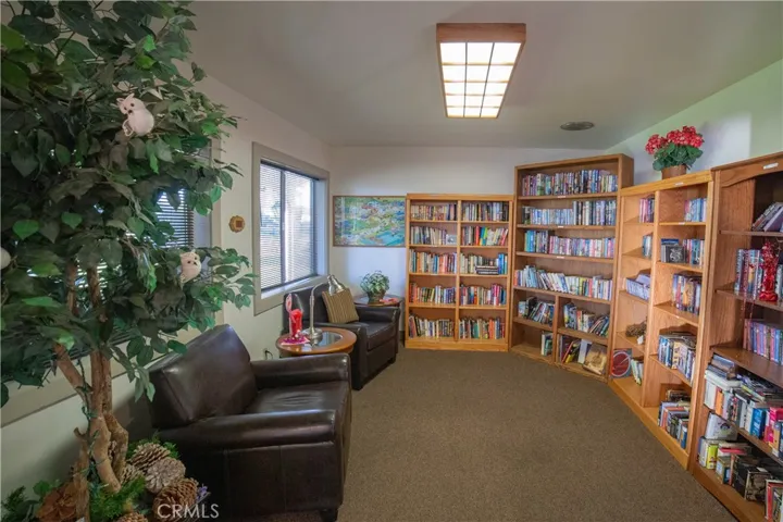 **Community area** 
Clubhouse Library