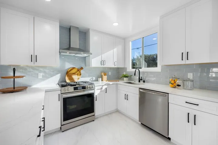 283 Fairlawn Ave., Daly City, California 94015