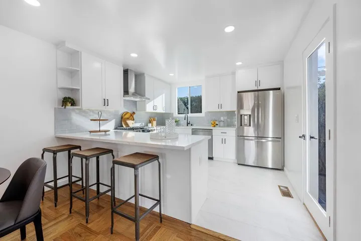283 Fairlawn Ave., Daly City, California 94015