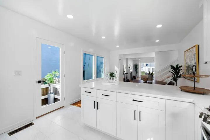 283 Fairlawn Ave., Daly City, California 94015