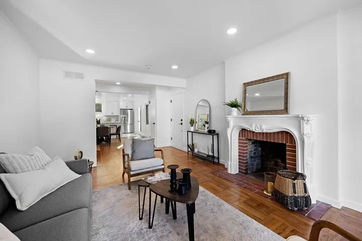 283 Fairlawn Ave., Daly City, California 94015