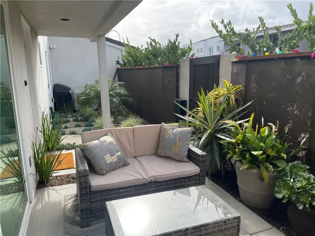 208 Via Lido Soud, Newport Beach, California 92663