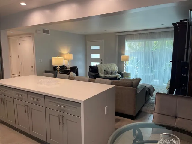 208 Via Lido Soud, Newport Beach, California 92663