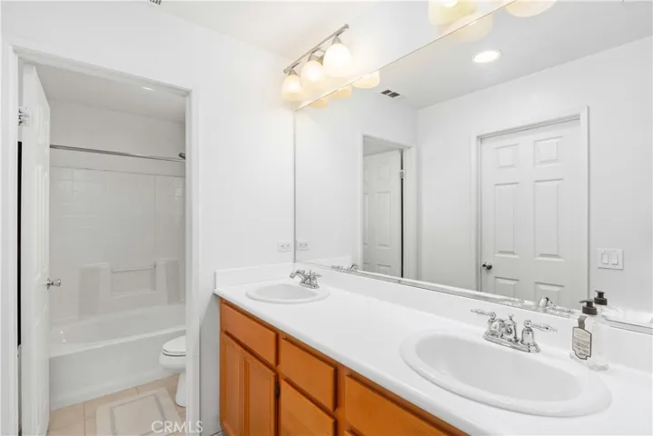 3356 Brou Lane, Riverside, California 92503