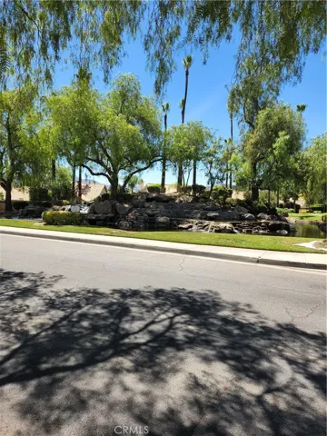 5090 Singing Hills Drive, Banning, California 92220