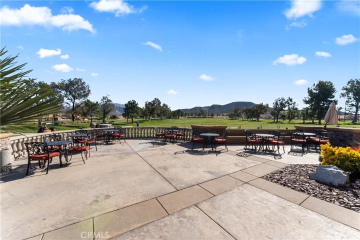 5090 Singing Hills Drive, Banning, California 92220