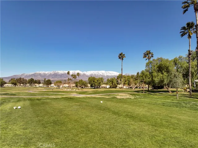5090 Singing Hills Drive, Banning, California 92220