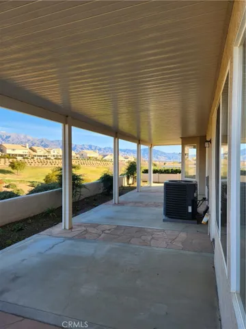 5090 Singing Hills Drive, Banning, California 92220