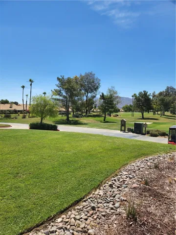5090 Singing Hills Drive, Banning, California 92220