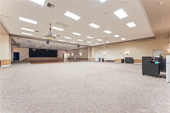 5090 Singing Hills Drive, Banning, California 92220