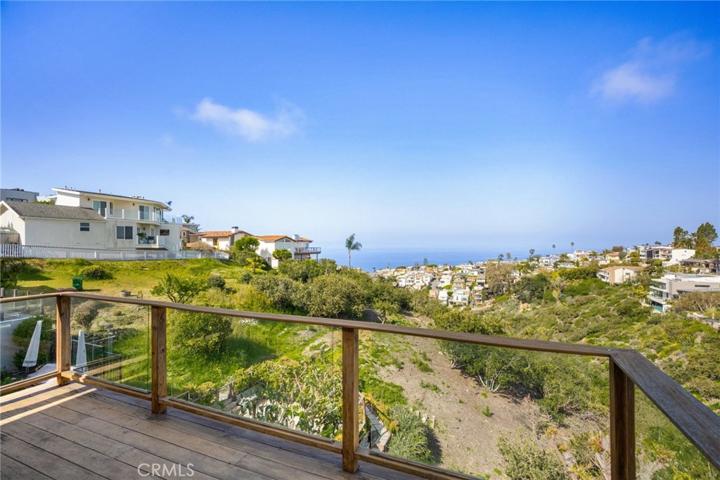 1041 Santa Ana Street, Laguna Beach, California 92651