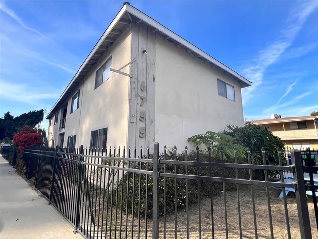 6755 Obispo Avenue, Long Beach, California 90805
