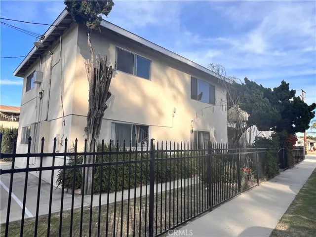 6755 Obispo Avenue, Long Beach, California 90805