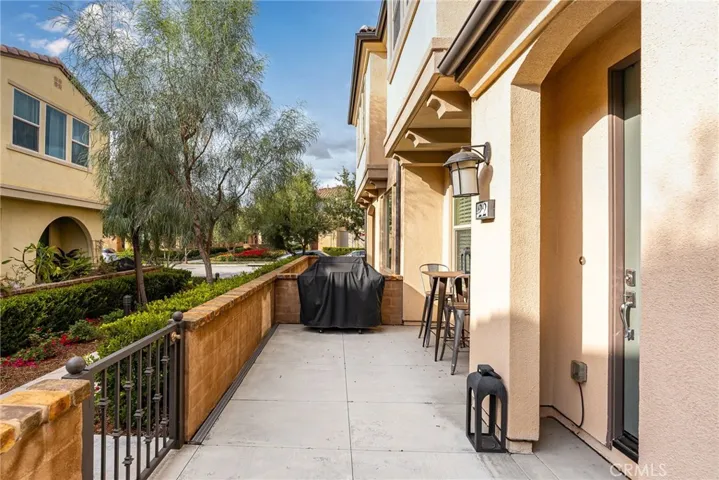 22 Savannah, Lake Forest, California 92630