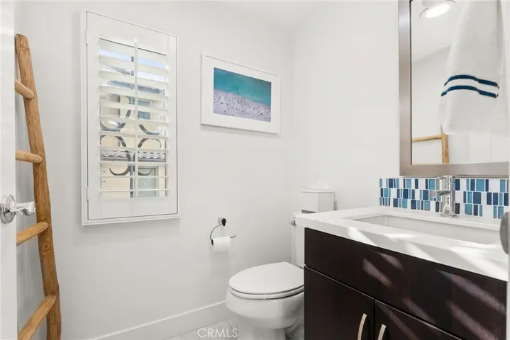 22 Savannah, Lake Forest, California 92630