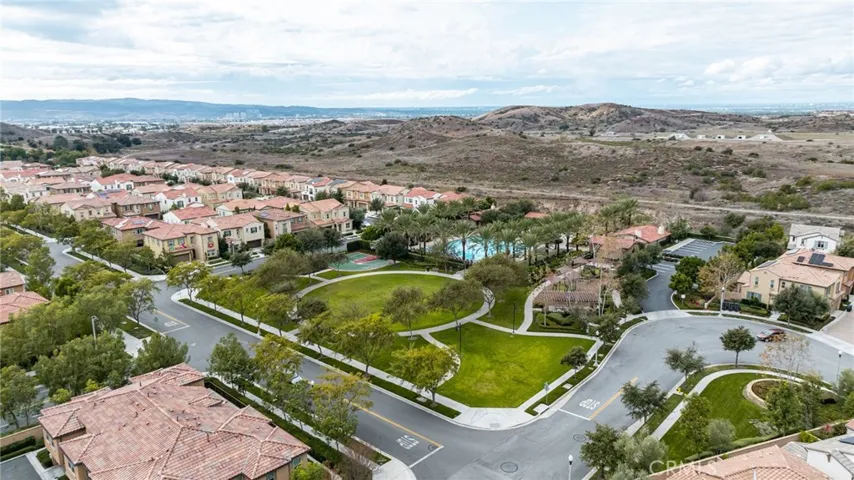 22 Savannah, Lake Forest, California 92630