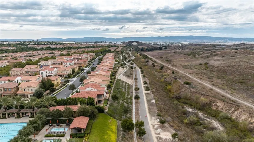 22 Savannah, Lake Forest, California 92630
