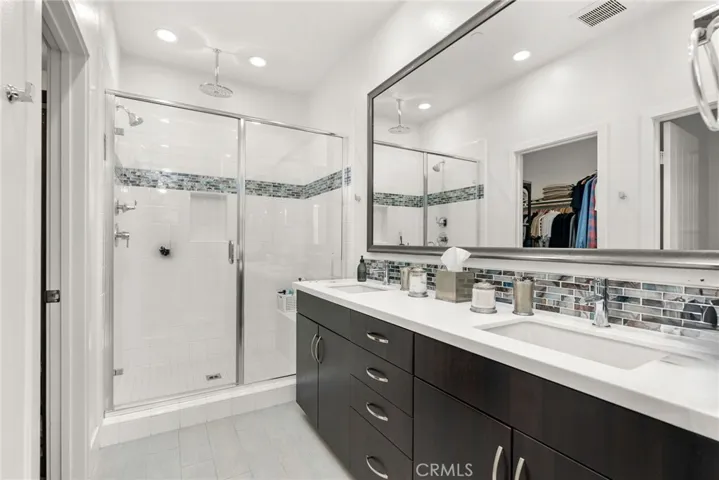 22 Savannah, Lake Forest, California 92630