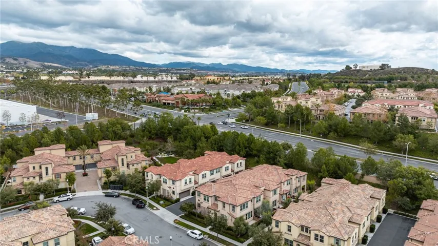 22 Savannah, Lake Forest, California 92630