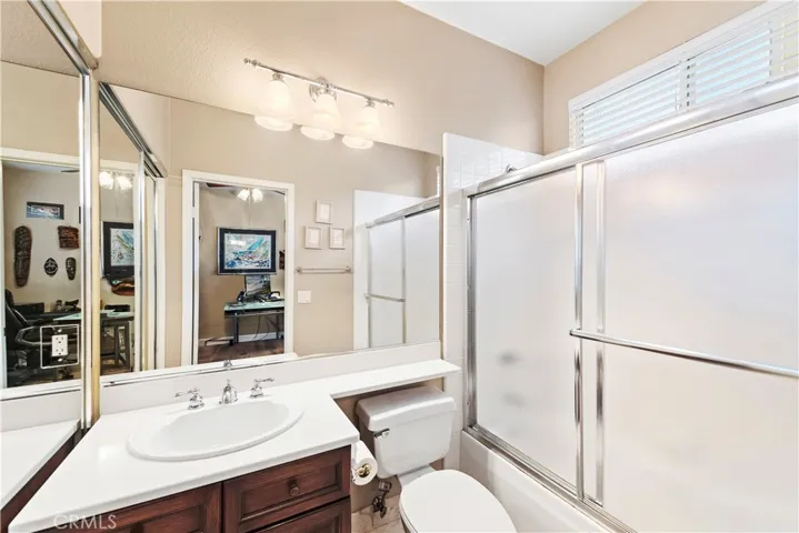 22661 Pineridge, Mission Viejo, California 92692