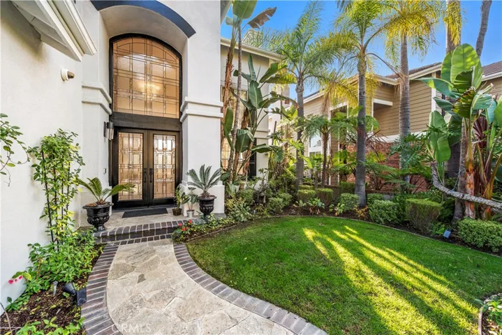 22661 Pineridge, Mission Viejo, California 92692