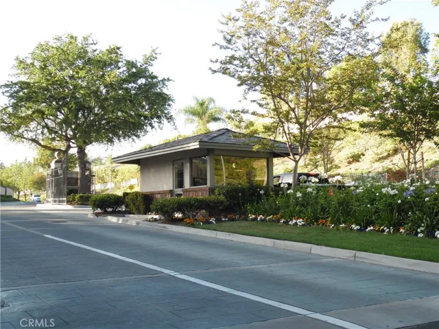 22661 Pineridge, Mission Viejo, California 92692