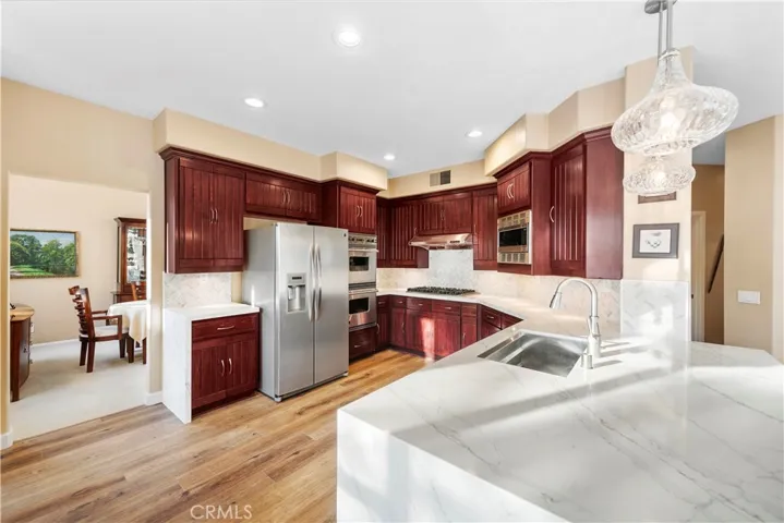 22661 Pineridge, Mission Viejo, California 92692