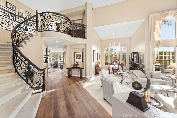 22661 Pineridge, Mission Viejo, California 92692