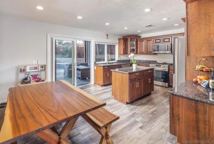 8053 Chalet Place, San Diego, California 92126