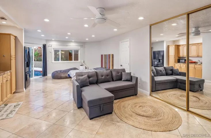 8053 Chalet Place, San Diego, California 92126