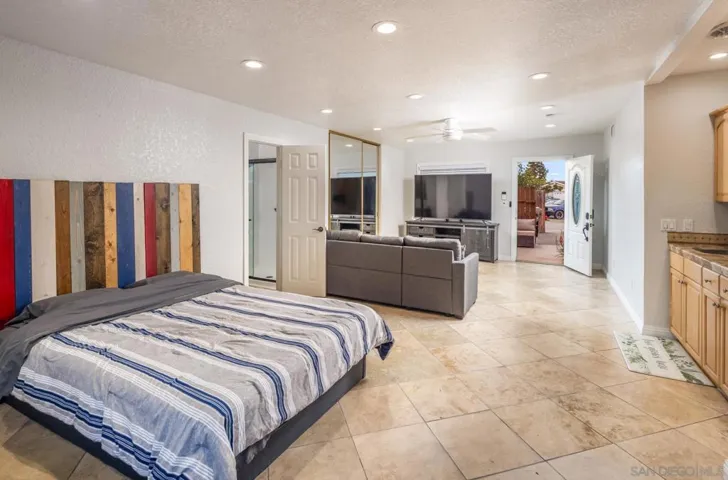 8053 Chalet Place, San Diego, California 92126