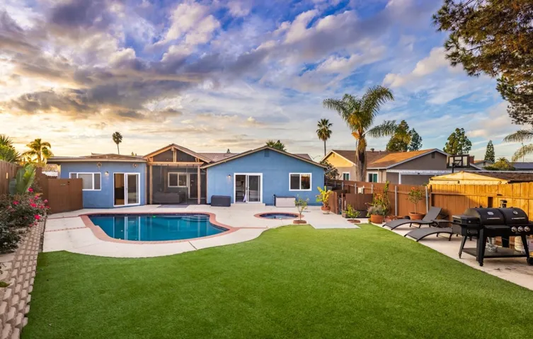 8053 Chalet Place, San Diego, California 92126