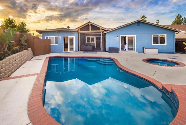 8053 Chalet Place, San Diego, California 92126