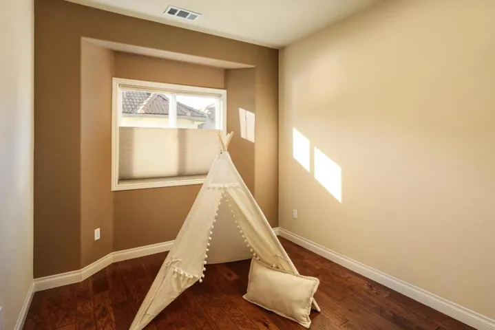 873 Neal, San Jose, California 95128