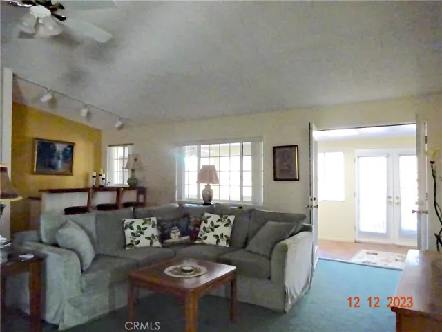 971 N Ridgeview Drive N 010, Santa Maria, California 93455