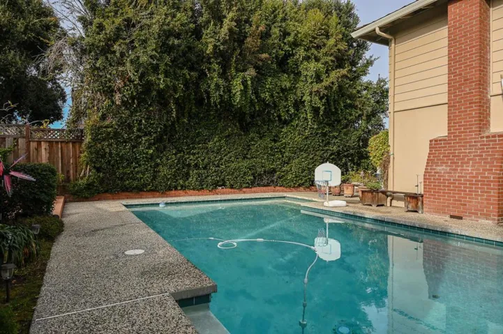 2738 Ramos Court, Mountain View, California 94040