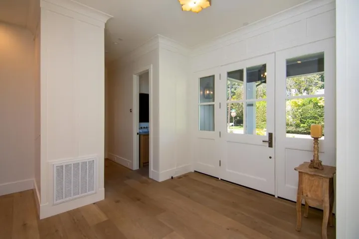 1099 Cambridge Avenue, Menlo Park, California 94025